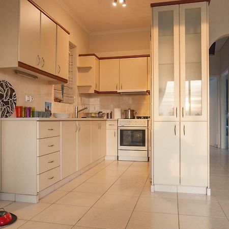 אתונה Sunset Sea View Apartment מראה חיצוני תמונה