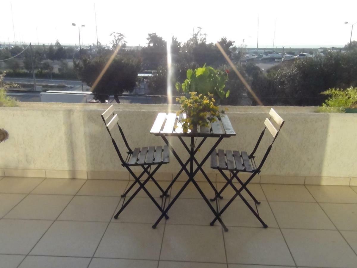 אתונה Sunset Sea View Apartment מראה חיצוני תמונה
